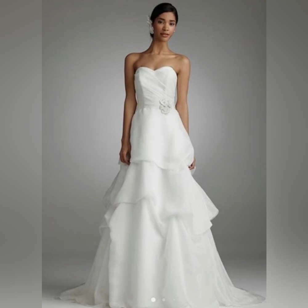 Galina 16W Soft White Sweetheart Organza Gown with Pick Up Skirt STYLE# 9PK3226